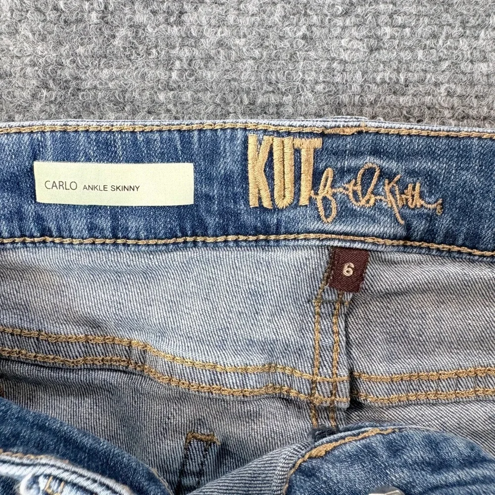 Kut from the Kloth Carlo Ankle Skinny Jeans Medium Wash Raw Hem Size 6